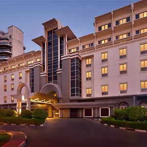 Hotel Moevenpick & Bur, Dubái