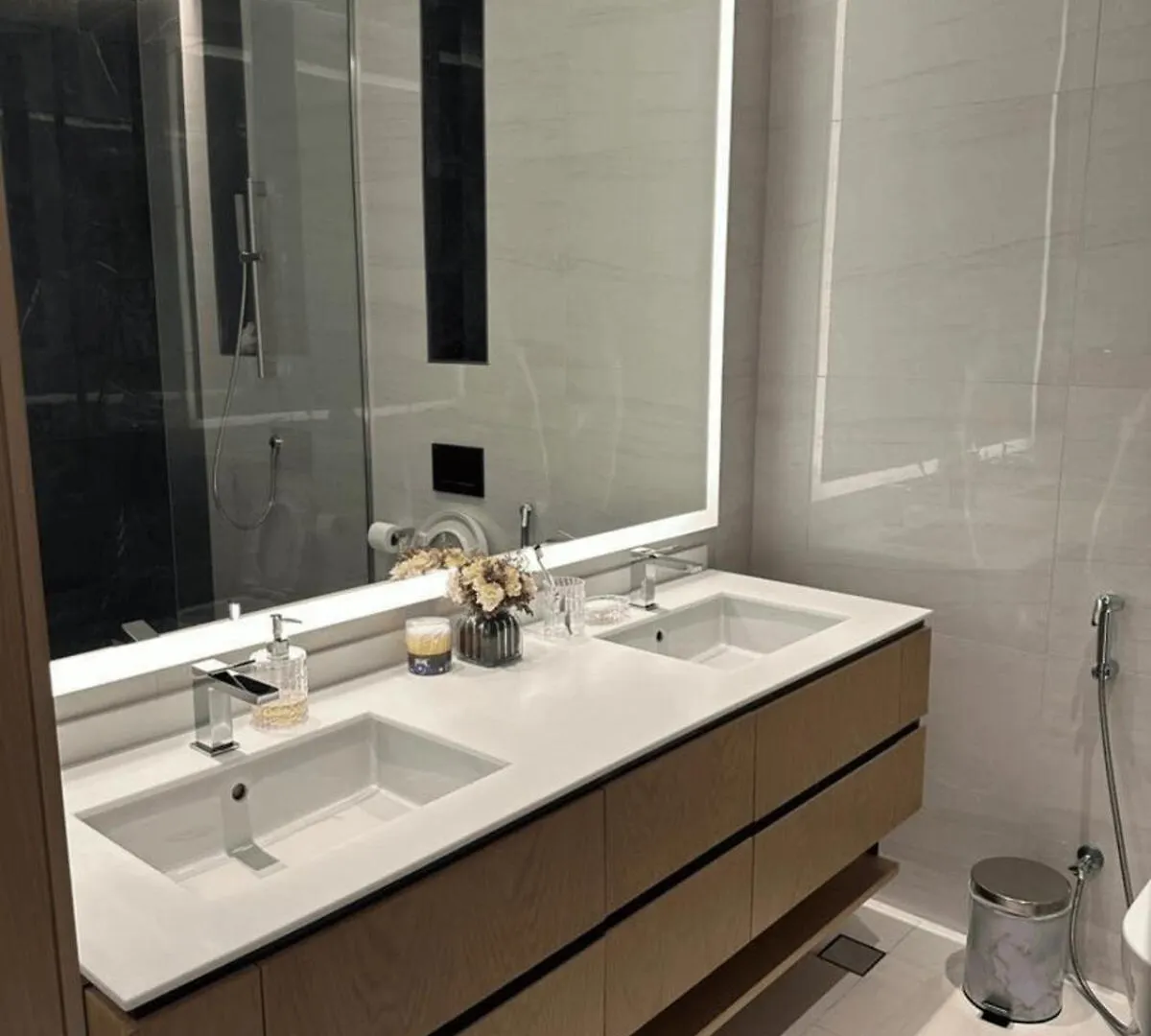 Luxurious 2 Bhk Plus Maid Duplex In Sls Business Bay Dubai