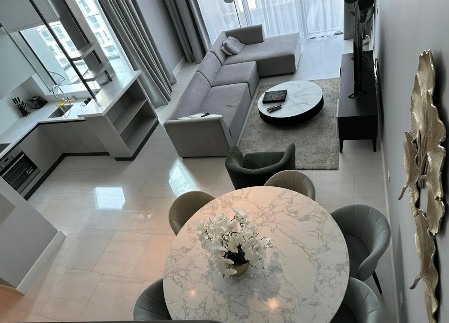 Apartment Luxurious 2 Bhk Plus Maid Duplex In Sls Business Bay Dubai