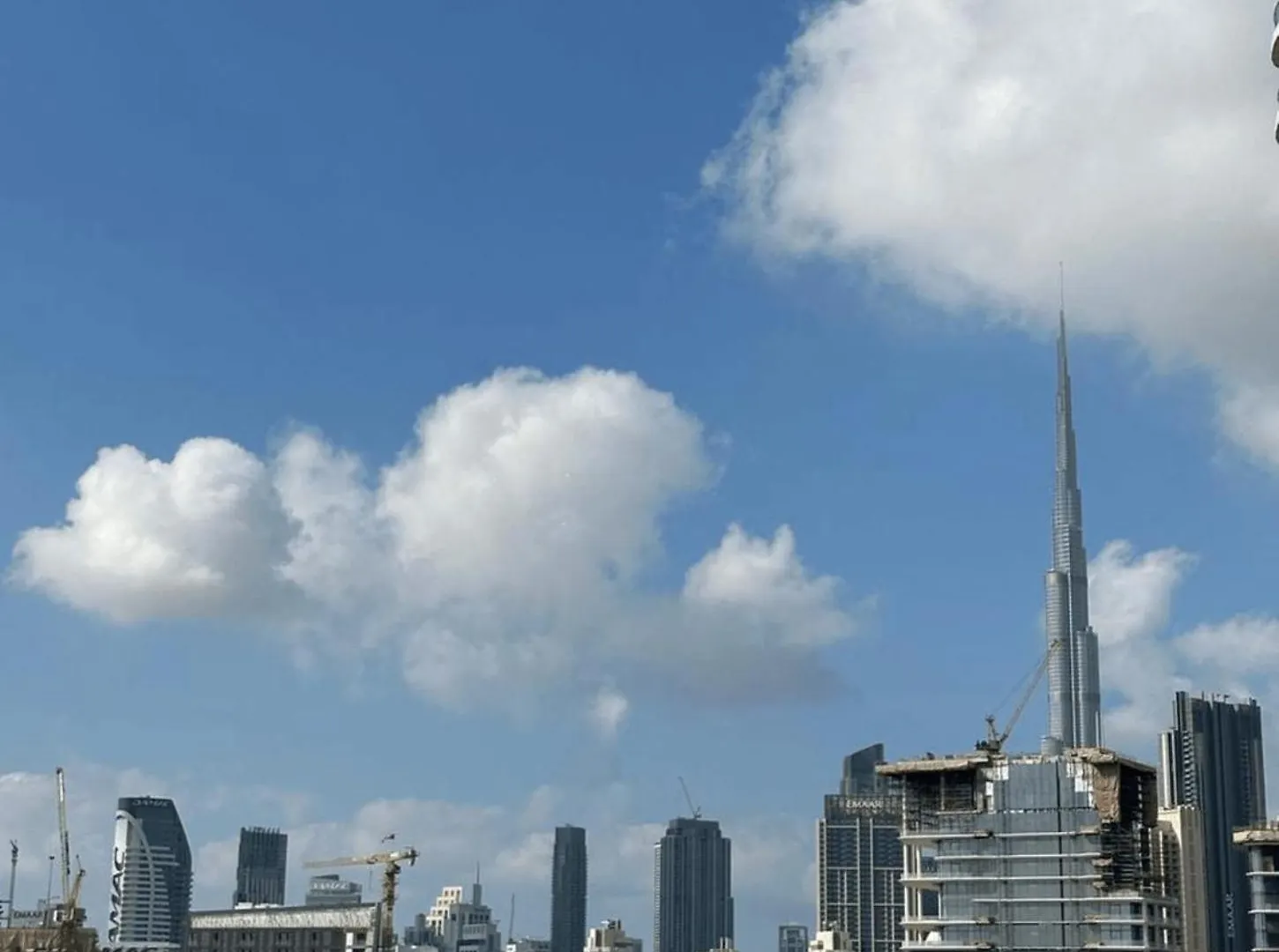 Luxurious 2 Bhk Plus Maid Duplex In Sls Business Bay Dubai United Arab Emirates